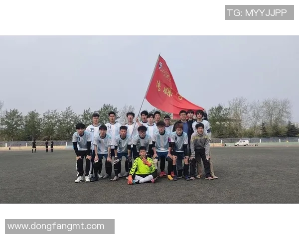 成都足球队荣登足球团队协作排行榜第一名展现卓越团队精神与实力